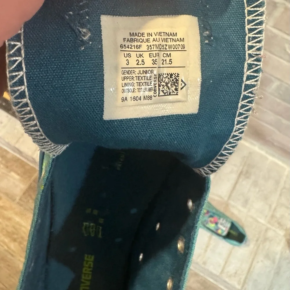 Converse size needs
